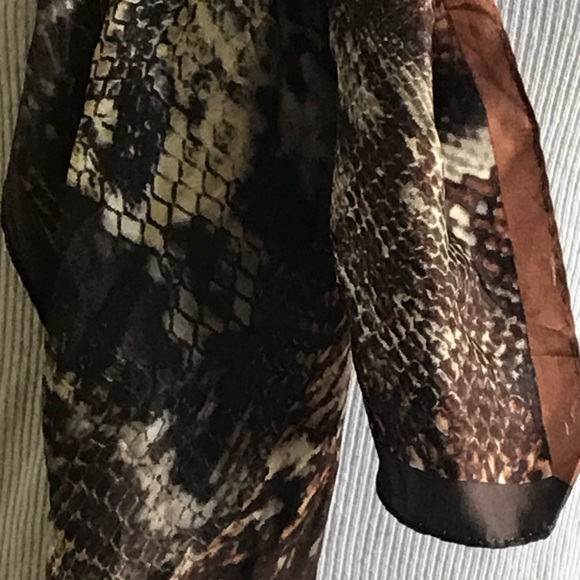 Oscar De La Renta Animal Print Scarf - Picture 9 of 10